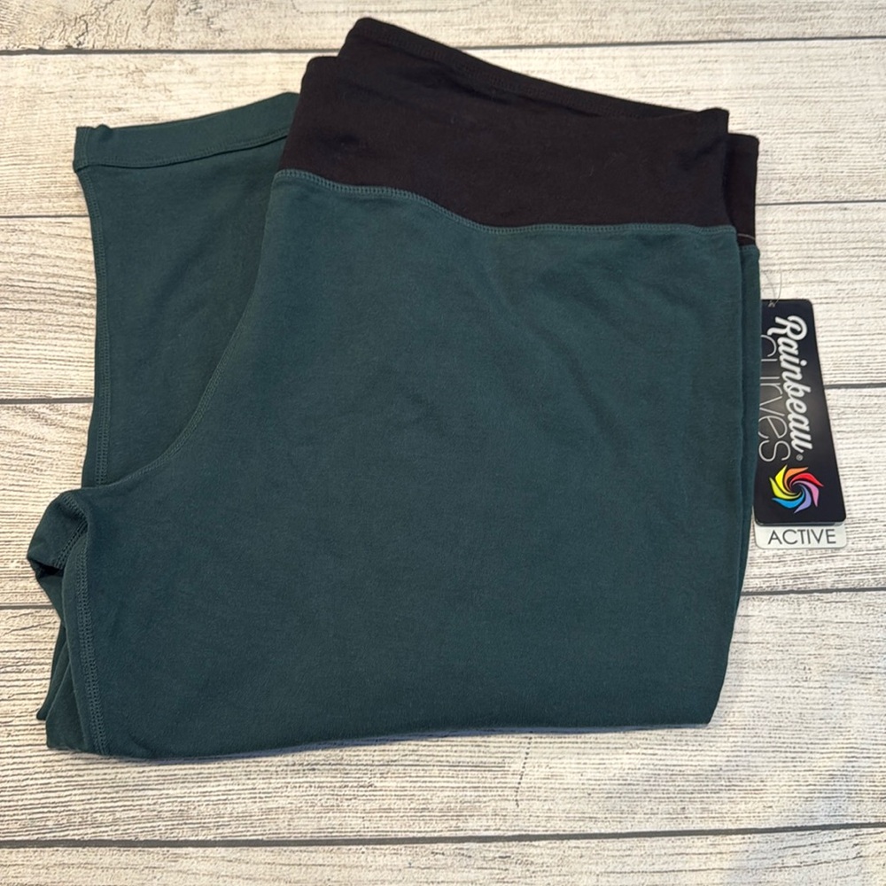 Women’s Rainbeau Curves Dani Capri leggings size 22-24 green/black